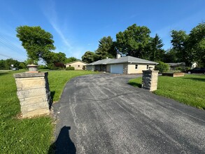 3649 E 3rd St in Bloomington, IN - Foto de edificio - Building Photo