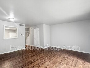 1911 Hearthstone Dr in Austin, TX - Building Photo - Building Photo