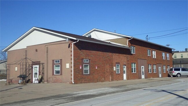 property at 114 S Mississippi St