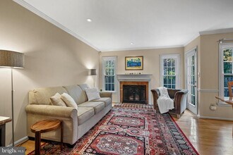 1821 Duffield Ln in Alexandria, VA - Building Photo - Building Photo