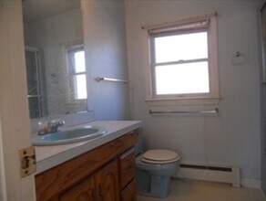 29 Fletcher St-Unit -5 in Ayer, MA - Building Photo - Building Photo