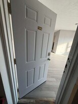 1500 Luxor Rd, Unit 206 in East Cleveland, OH - Building Photo