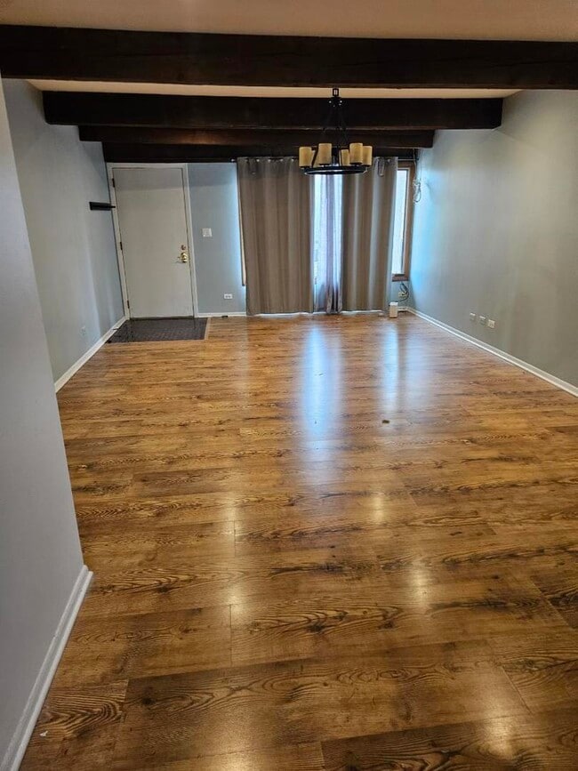 6660 Wood River Dr in Niles, IL - Building Photo - Building Photo