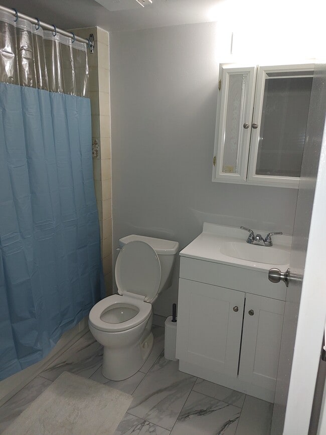 723 Tecumseh Rd E in Windsor, ON - Building Photo - Building Photo