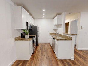 Orchard Glen in Santa Clara, CA - Building Photo - Building Photo