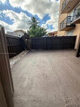 5425 W 24th Ave in Hialeah, FL - Building Photo - Building Photo