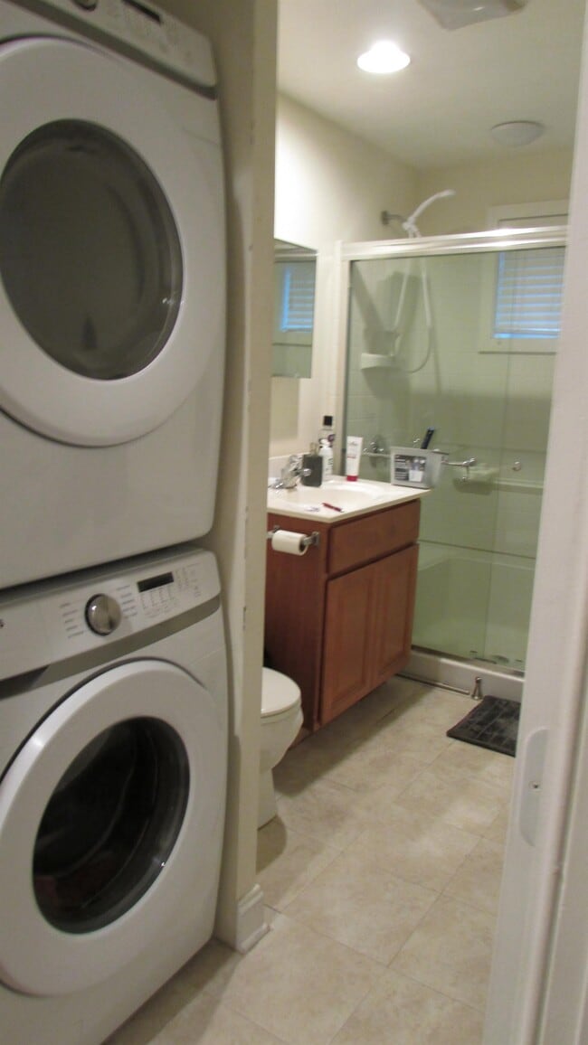 66 E King St in Shippensburg, PA - Building Photo - Building Photo