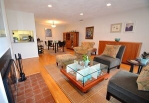 1001 Massachusetts Ave, Unit 503 in Cambridge, MA - Building Photo