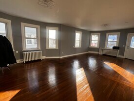 111 Lafayette St, Unit 1 in Stamford, CT - Building Photo