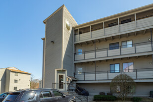 1195 Grafton St, Unit #15 in Worcester, MA - Building Photo
