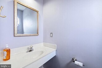 16250 Taconic Cir in Montclair, VA - Building Photo - Building Photo