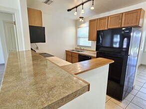 323 Palmetto Rd W in Nokomis, FL - Building Photo - Building Photo