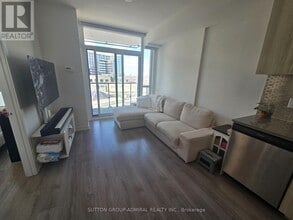 10 De Boers Dr in Toronto, ON - Building Photo - Building Photo