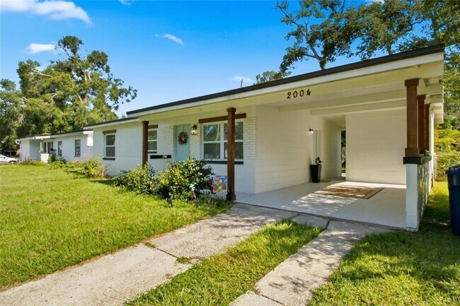 property at 2004 E Broad St