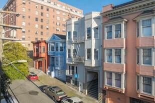 1565 Washington St in San Francisco, CA - Building Photo
