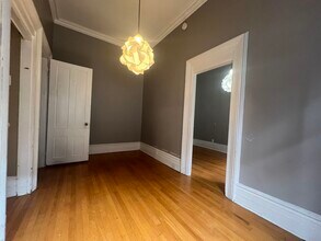 216 10th St in Hoboken, NJ - Foto de edificio - Building Photo