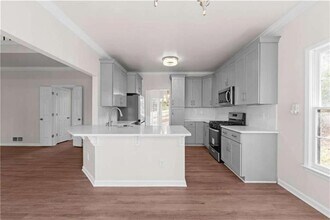 6015 Canaan Woods Dr SW in Atlanta, GA - Building Photo - Building Photo