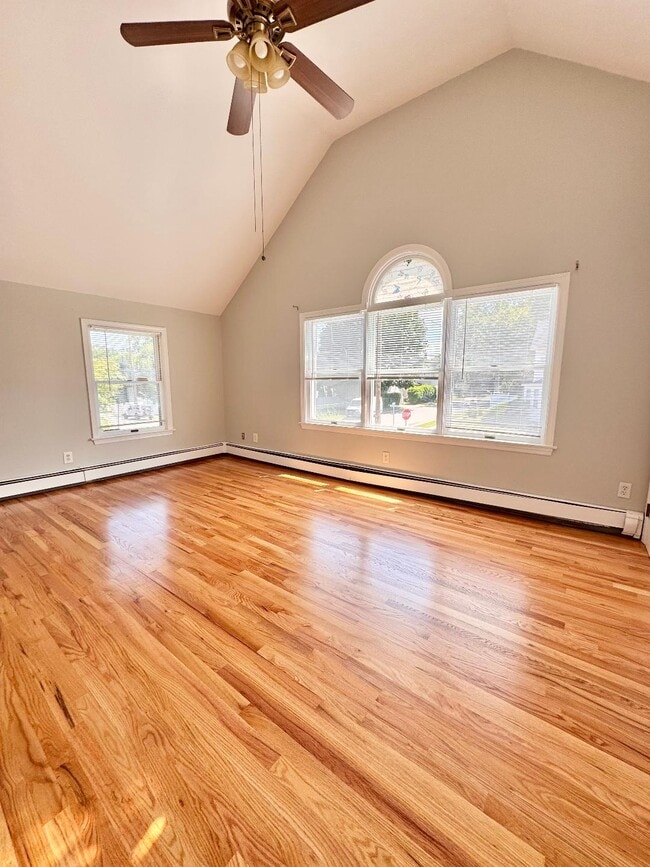 44 Valentine St, Unit #2