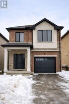 83 Chelliah Ct in Toronto, ON - Building Photo