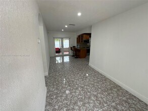 15640 SW 102nd Pl in Miami, FL - Building Photo - Building Photo