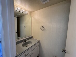 3491 N Arizona Ave in Chandler, AZ - Foto de edificio - Building Photo