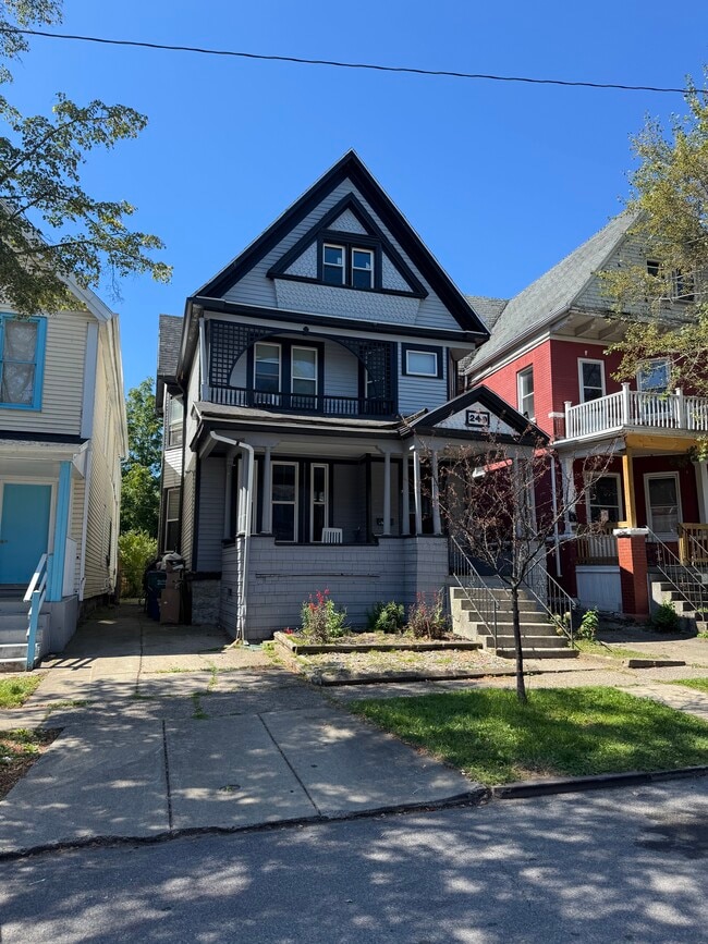 240 West Ave, Unit front