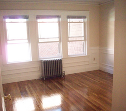 289 Foster St, Unit 1 in Boston, MA - Foto de edificio - Building Photo