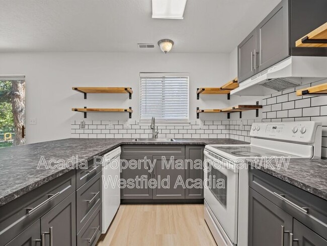 945 S Freedom Blvd in Provo, UT - Building Photo - Building Photo