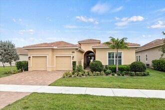 9051 SW Pepoli Way in Port St. Lucie, FL - Building Photo - Building Photo