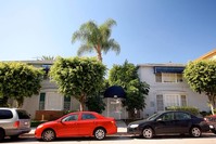 1811 North Cherokee Avenue in Los Angeles, CA - Foto de edificio - Building Photo