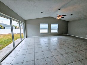 2831 SW 32nd St in Cape Coral, FL - Foto de edificio - Building Photo