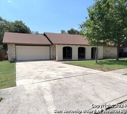 13711 Briarmeadow St in San Antonio, TX - Building Photo - Building Photo