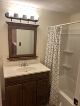 18585 Munn Rd in Chagrin Falls, OH - Building Photo - Building Photo