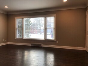 997 Henrietta St, Unit 997 Henrietta St. in Birmingham, MI - Foto de edificio - Building Photo