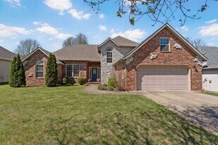 5545 S Michigan Ave in Springfield, MO - Building Photo