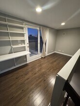 860 N Elston Ave in Chicago, IL - Building Photo - Building Photo