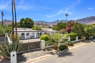 4385 E Pso Caroleta in Palm Springs, CA - Building Photo - Building Photo