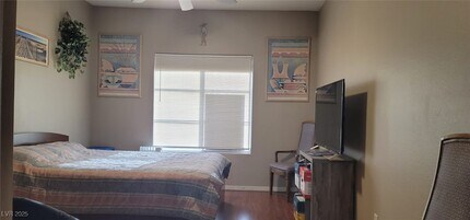 2975 Bluegrass Ln in Henderson, NV - Building Photo - Building Photo