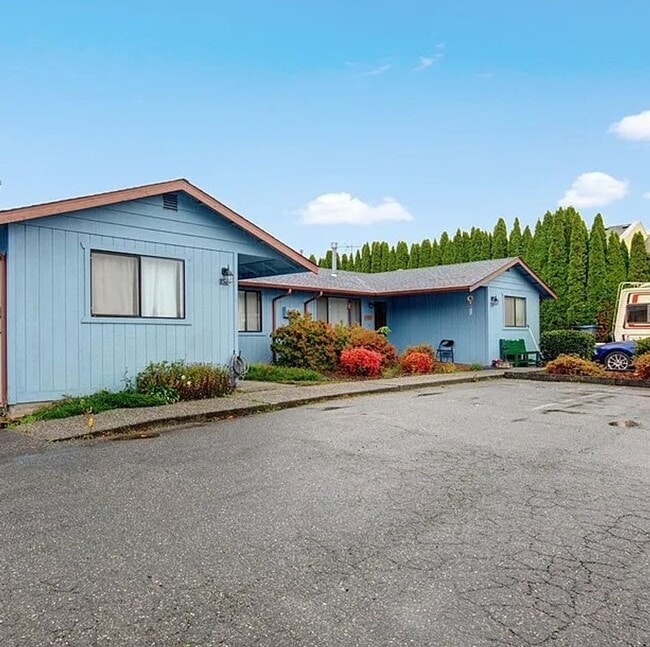 property at 1802-1804 N 40th Pl
