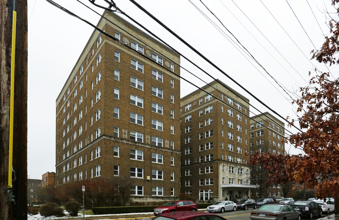 Cathedral Mansions in Pittsburgh, PA - Building Photo