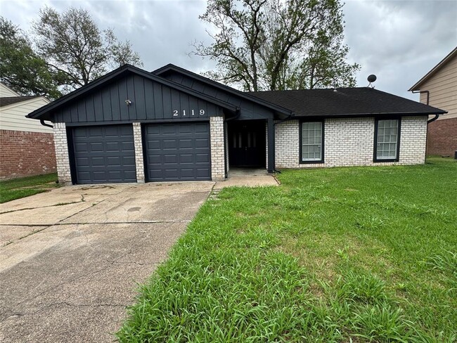 property at 2119 Hilton Head Dr