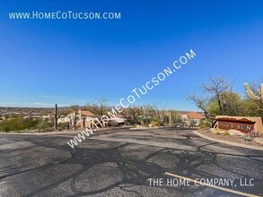 1767 Deer Hollow Loop in Tucson, AZ - Building Photo - Building Photo