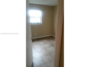 3577 NW 187th St in Miami Gardens, FL - Building Photo - Building Photo