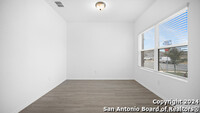 3255 Dancing Oak in San Antonio, TX - Foto de edificio - Building Photo