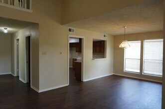 14914 Oak Summit in San Antonio, TX - Building Photo - Building Photo