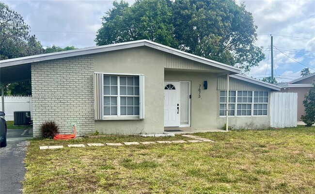 property at 7673 Plantation Blvd