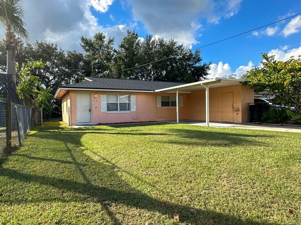 5314 Kempston Dr in Orlando, FL - Building Photo