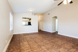 3320 W Glass Ln in Phoenix, AZ - Foto de edificio - Building Photo