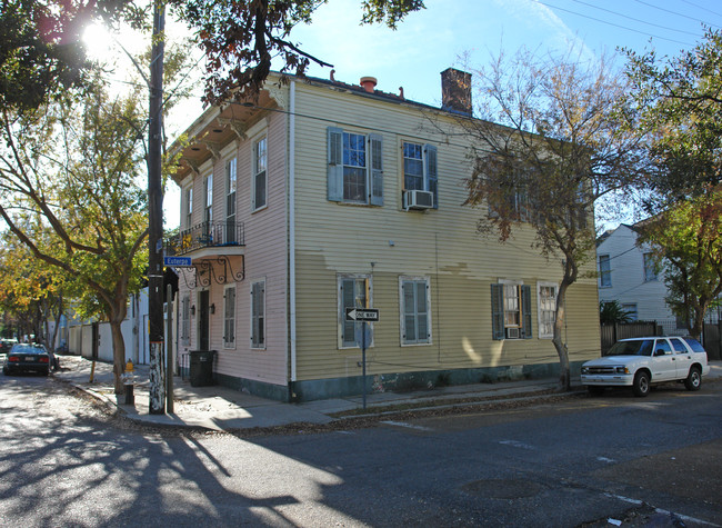 1701 Prytania St in New Orleans, LA - Foto de edificio - Building Photo