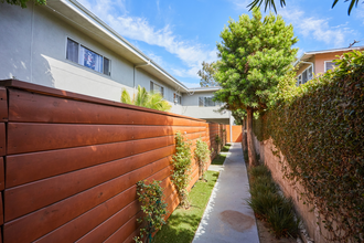 Ascent at 2512 Kansas Apartments in Santa Monica, CA - Building Photo - Building Photo